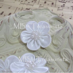 Small Satin Flower w/ Pearl - 6