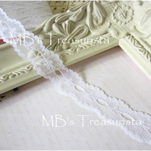 Sm. White Eyelet Lace  - 1yd