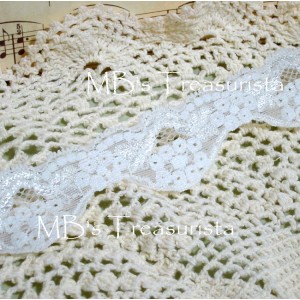 Ivory Scalloped Stretch Lace - 1yd