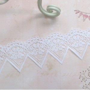 Banner Lace - 1yd