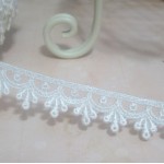 Ivory Drip Venise Lace - 1yd