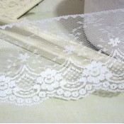 White Wide Scalloped Lace - 1yd