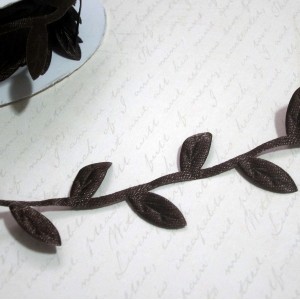 Satin Leaf Trim - 1yd